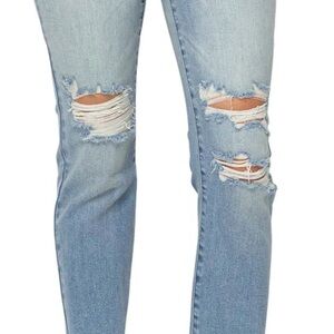 Judy Blue Light Blue Distressed Jeans